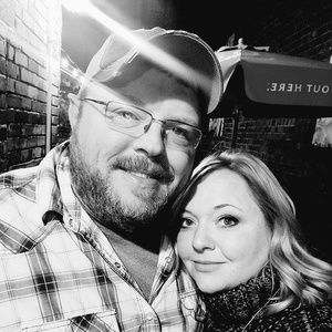 Meet your Posher, Adrienne